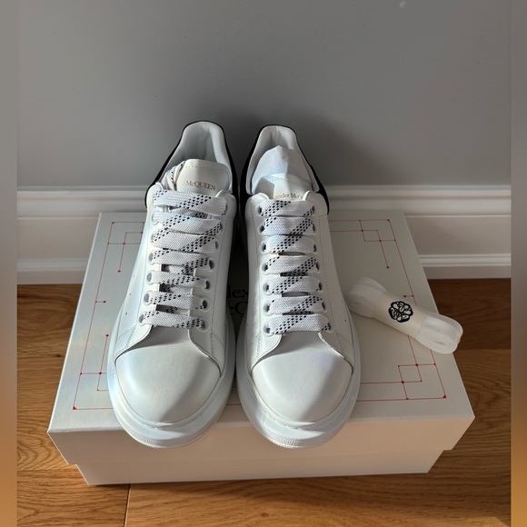 Alexander McQueen Shoes - Alexander McQueen White and Black Women’s Sneakers
